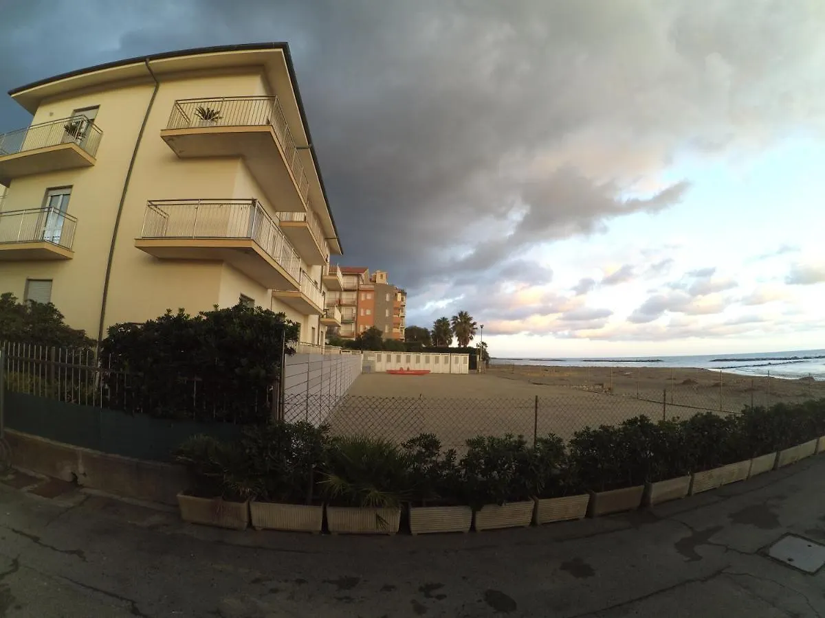 Holiday home Appartamenti Scarone Diano Marina Italy