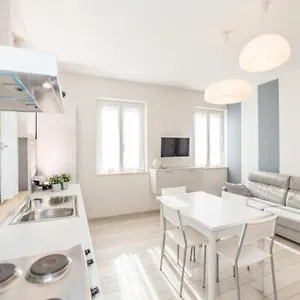 Area123 Apartment